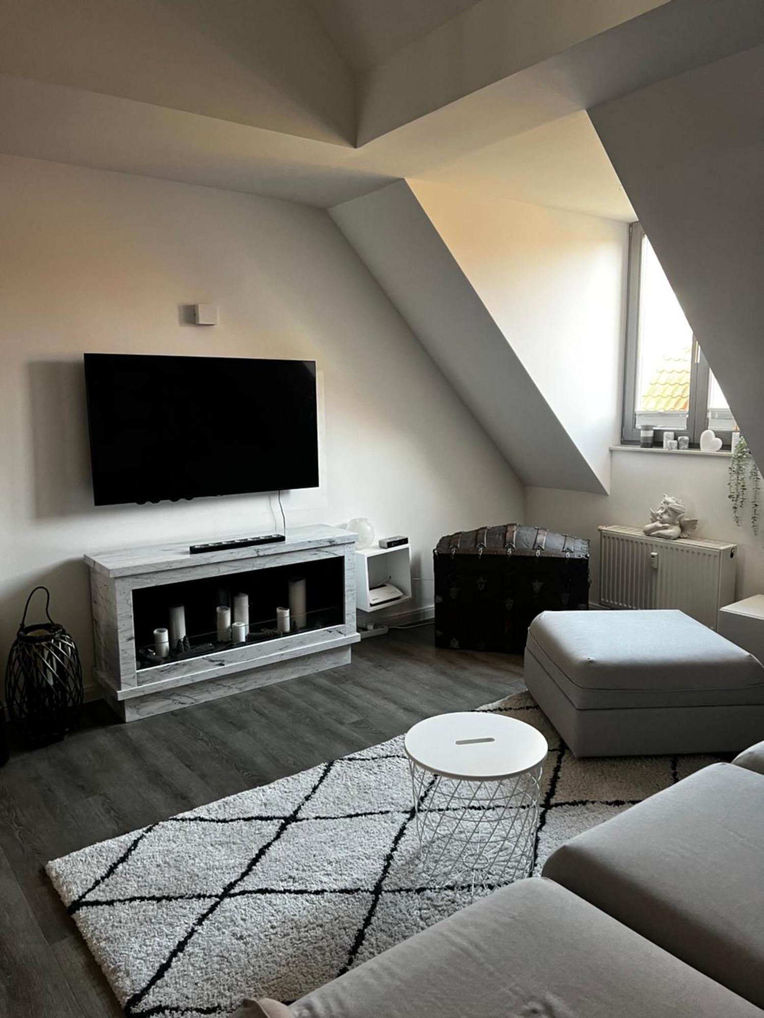 Moderne Galeriewohnung Mit Balkon Und Stellplatz Am Wenigemarkt Erfurt Exteriér fotografie