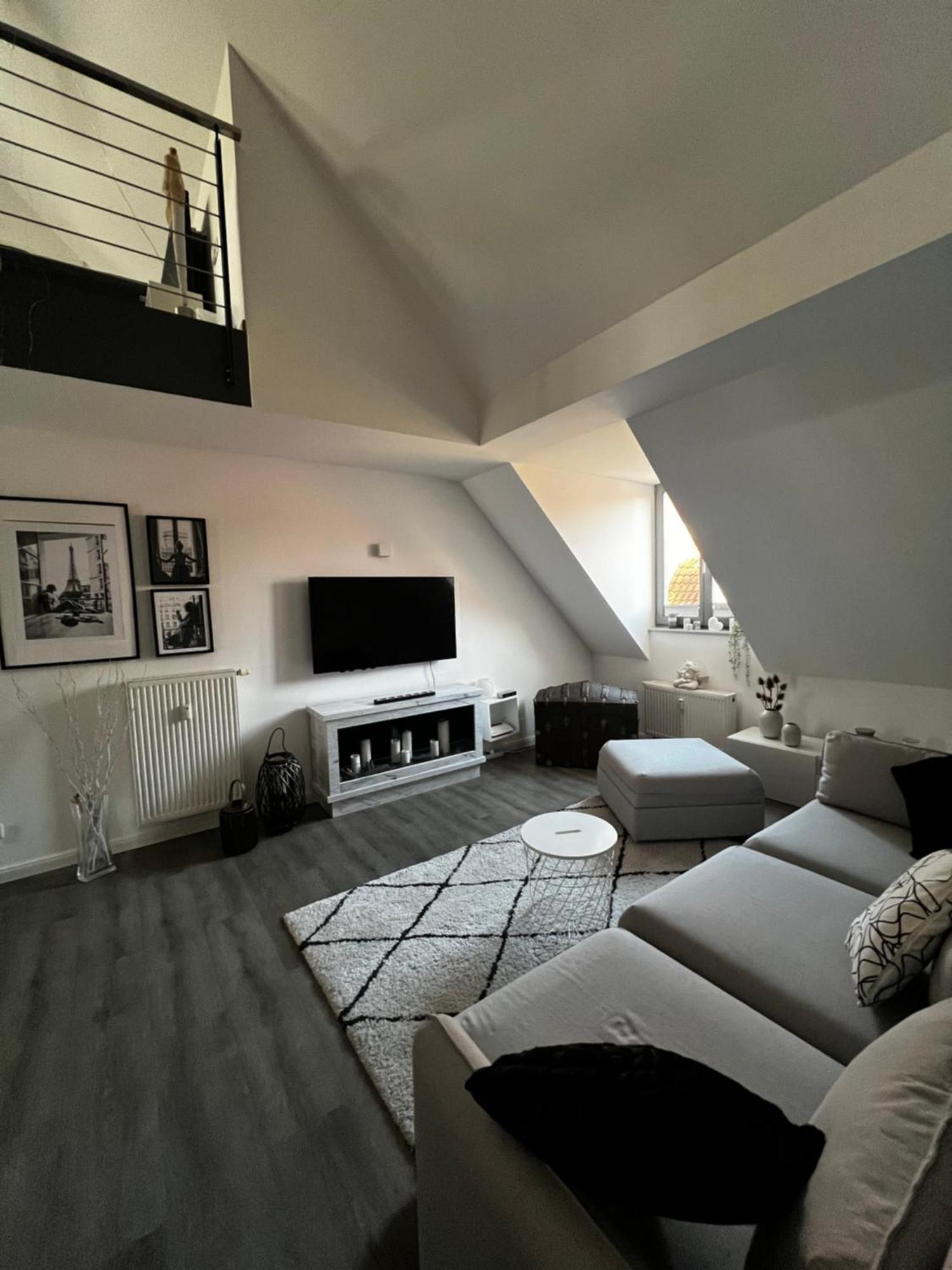 Moderne Galeriewohnung Mit Balkon Und Stellplatz Am Wenigemarkt Erfurt Exteriér fotografie